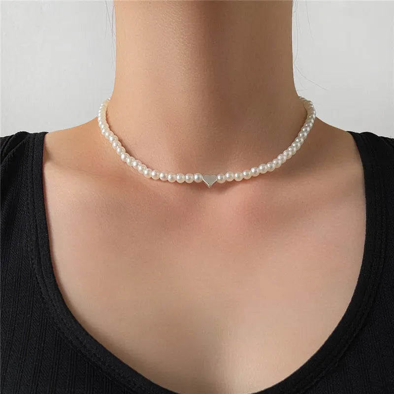 Imitation Pearl Trendy Love Heart  Choker Necklace Female Personality Party Fashion Clavicle Collier Colar Perlas Collar Gift