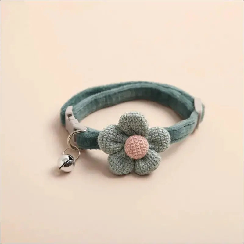 Adjustable Cat Collar with Cute Flower and Bell – Soft Pet for Cats Kittens & Small Dogs Accessories - Green