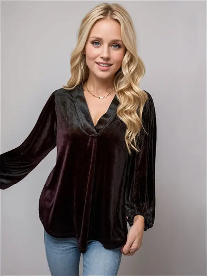 Elegant V-Neck Three-Quarter Sleeve Blouse - Stylish & Comfortable Women’s Top - Black / S