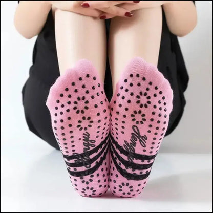 ’Non-Slip Yoga Socks with Grips & Straps for Women | Perfect Ballet Pilates Fitness Gym and Dance | Comfortable Sport