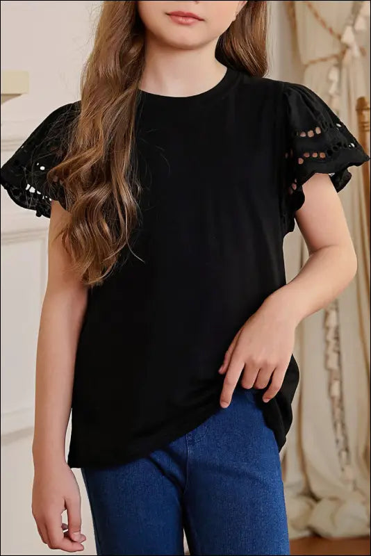 Round Neck Flutter Sleeve T-Shirt - Black / S