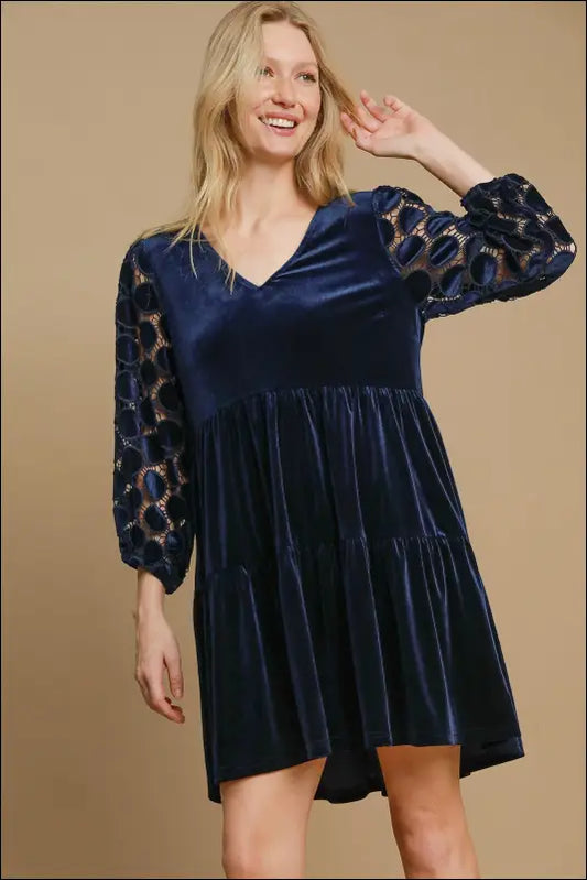 Umgee Dotted Lace Sleeve Tiered Velvet Mini Dress - Navy / S