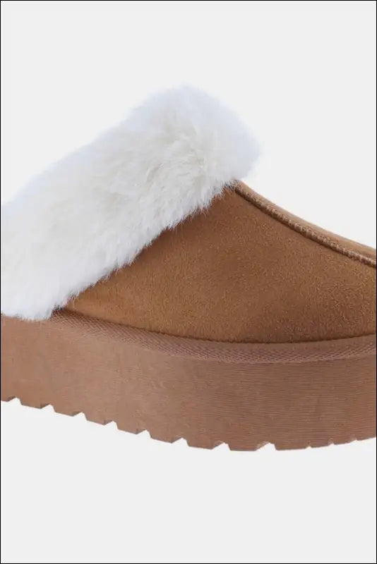 Weeboo Thick Bottom Fur Trim Snow Slippers