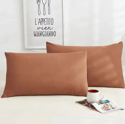 A Pair Of Pure Color Cotton Pillowcases